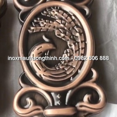 Con tiện hình con công - mỏng