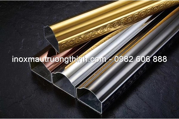 Hộp tay vịn 63x0.9mm hình móng ngựa