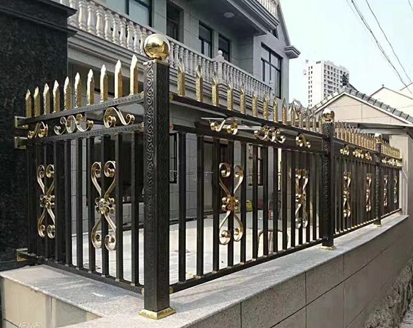 Top 10 mẫu hàng rào Inox cho biệt thự cao cấp
